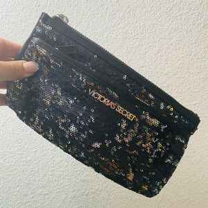 VICTORIA'S SECRET BLACK SILVER SEQUIN CLUTCH PURSE
